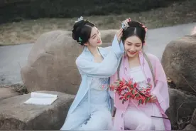 超美的古风摄影，这两个小姐姐美的“闭月羞花”图片