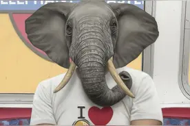 美国艺术家Matthew Grabelsky的超现实兽头人身画作图片