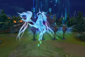 LOL惊现“炸房挂”？按下几个小技能，队友轮流掉线图片