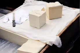 自制豆腐，比打豆浆多2步，材料家家有，更香更营养，比买的好吃图片