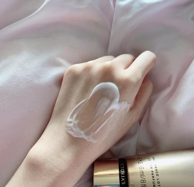 樱花身体乳哪个牌子好