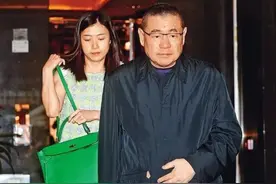 “最猛股市狙击手”刘銮雄在华人置业的故事比情史更精彩图片