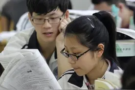 官方发布通知，中小学将停止使用境外教材，英语受到的影响或较大图片