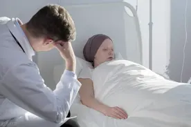 离婚不离家，说出来不怕你们笑话，现在前妻得了癌，要不要救她？图片