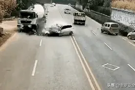 小车逆行撞上水泥搅拌车，一个坏习惯害了一车人的性命图片