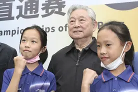 砂板乒乓球世界杯直通赛在沪举行 徐寅生郑敏之现场助阵图片