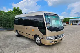 C本能开的最大空间，柴油/汽油版本可选，满足蓝牌国六的九龙房车图片