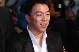 姜文当众调侃：姓黄你还渤？遭黄渤高情商回呛，不愧是黄渤图片