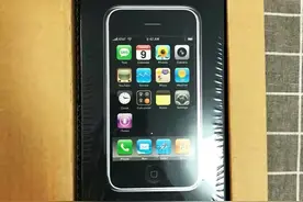 第一代iPhone现身闲鱼，全新未拆，卖家开口就要3万图片