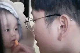 “黑化了舅舅”魔鬼式带娃走红，萌娃内心：这难道是人干的事图片