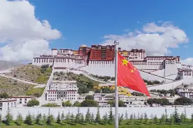 致敬！这里是青藏公路全线海拔最高点，见证着西藏交通人的执着与坚守！图片