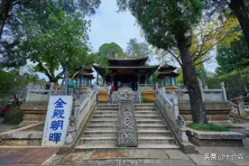中国史上最大铜房，250吨纯铜一气呵成，房梁有吴三桂亲题铭文图片