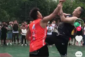 街球赛场的四大冲突，吴悠被殴打至脑震荡图片