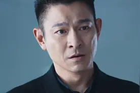 就凭刘德华这两场哭戏，家长就应该带孩子二刷《热血合唱团》图片