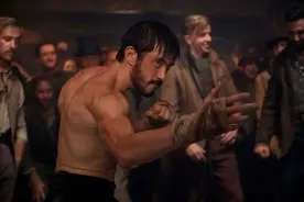 9.0分，热血+香艳，李小龙遗作越来越有味道了图片