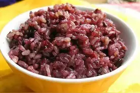 你蒸的“黑米饭”为什么夹生？原来是少了这一步，难怪不好吃图片