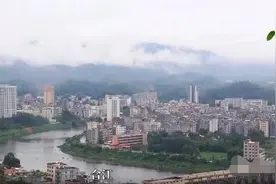 化州高铁站为何要选择这个镇？网友给出了答案图片