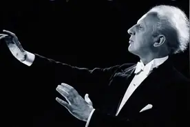 「好文分享」最不爱用指挥棒的指挥家图片