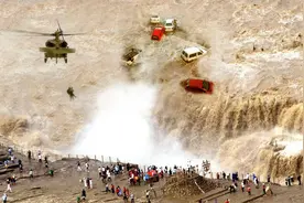 2025年灾难预言，一场太空飓风可能袭击地球，人类能否逃过一劫？图片