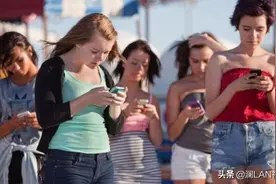 社交软件这么多，为啥有一些女性主动要求加微信或QQ呢？图片