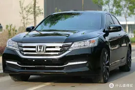 男人的大玩具，九代雅阁3.0V6图片