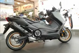 雅马哈 TMAX560 Tech Tmax图片