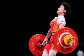 湖南名将侯志慧举起中国第二金：一个“留守儿童”的绝地反击图片