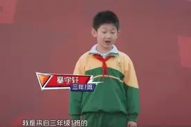 儿子“痛斥”父亲偏心妹妹，网友刚想同情，看见妹妹的脸不吱声了图片