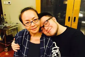 宋丹丹力挺巴图上《王牌5》却受质疑？启示我们正确晒娃该这样图片