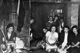 二战结束后美军驻扎日本，日军扑向美军俘虏，她们受到怎样的折磨图片