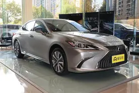 试驾2020款雷克萨斯ES 200：低配不简陋，行驶质感优越图片