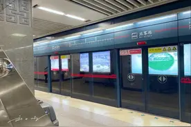 西安地铁最尴尬的站名，游客乍一看都看不懂，外国人更加一头雾水图片
