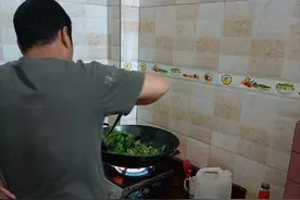 “男人心软一生穷，女人心软裤袋松”，做人要对这5件事“狠”图片