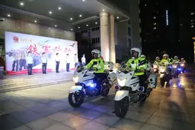 护航“两会” 誓保平安丨防城港警方启动社会治安大整治“铁军行动”图片