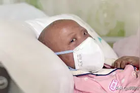 白血病女童移植后排异严重禁食禁水23天：我要再坚持一下保住小命图片