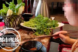 21岁女子空腹喝下3瓶白酒后剧烈腹痛，被紧急送医图片