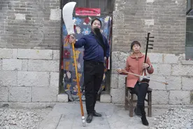 耍起大刀是演员，拎起锄头是农民，我投40万只为把这个戏种唱下去图片