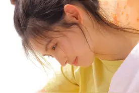 可爱俏皮美少女性感居家写真，小姐姐真的好漂亮啊。图片
