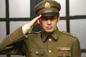 吴秀波复出有望？昔日风采不在，与友人相聚相谈甚欢图片
