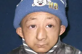 世界上最小的中国人，“吉尼斯”记录保持者图片