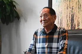 杂交水稻之父袁隆平去世！享年91岁，曾在同名电影中演老年的自己图片