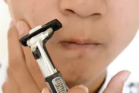 有的男性胡子长得快，有的长得慢，和什么有关？图片