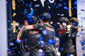 初中辍学打职业，7年后勇夺世界冠军，“圣枪哥”的坎坷电竞路图片