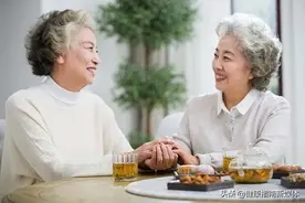 桥本甲状腺炎的临床症状表现图片