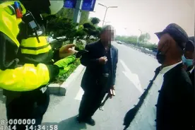 暖心警事 | 纸短情长，道不尽的温情瞬间~图片