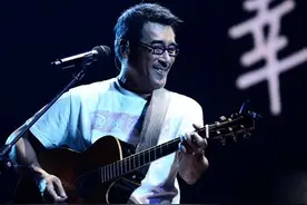 （不必在乎我是谁）歌词图片