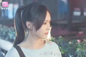 唐嫣美国“打工被欺负”，帅小伙挺身而出，英雄救美视频封面