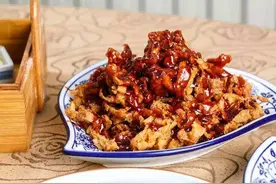 津彩美食·香香的口味辣辣的感觉？揭秘天津的糖醋面筋丝图片