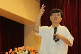郑强教授入选感动山西十大人物，一时间声名鹊起，引发争议不断图片
