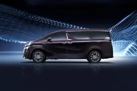 威尔法车主说威尔法，这样一款MPV90万元值不值？图片